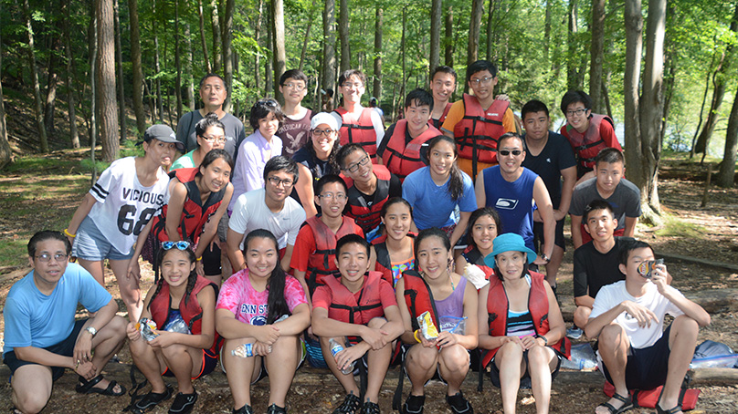 pocono whitewater rapids rafting raft group Poconos